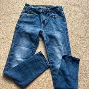 American Eagle Outfitters extreme flex jeans size 26/28